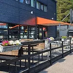 Arkadia Hostel Hotel 2*